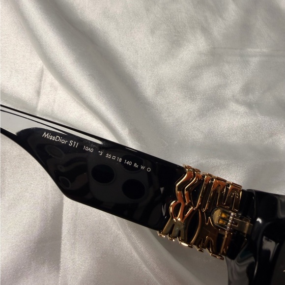 MISS DIOR CD40182I Sunglasses - Picture 8 of 16